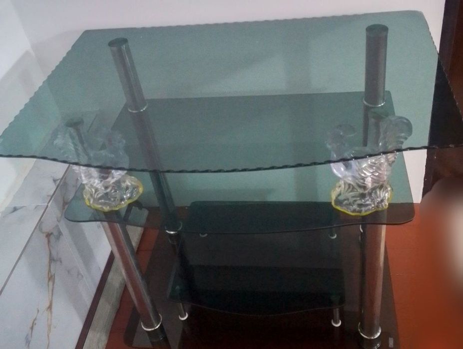 Телевизор ва Падставка 500 000 сум