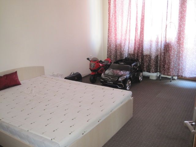 Продава се Многостаен апартамент в Хасково, Промишлена зона - Юг - 250 кв.м за 510 €/кв.м - Снимка #9