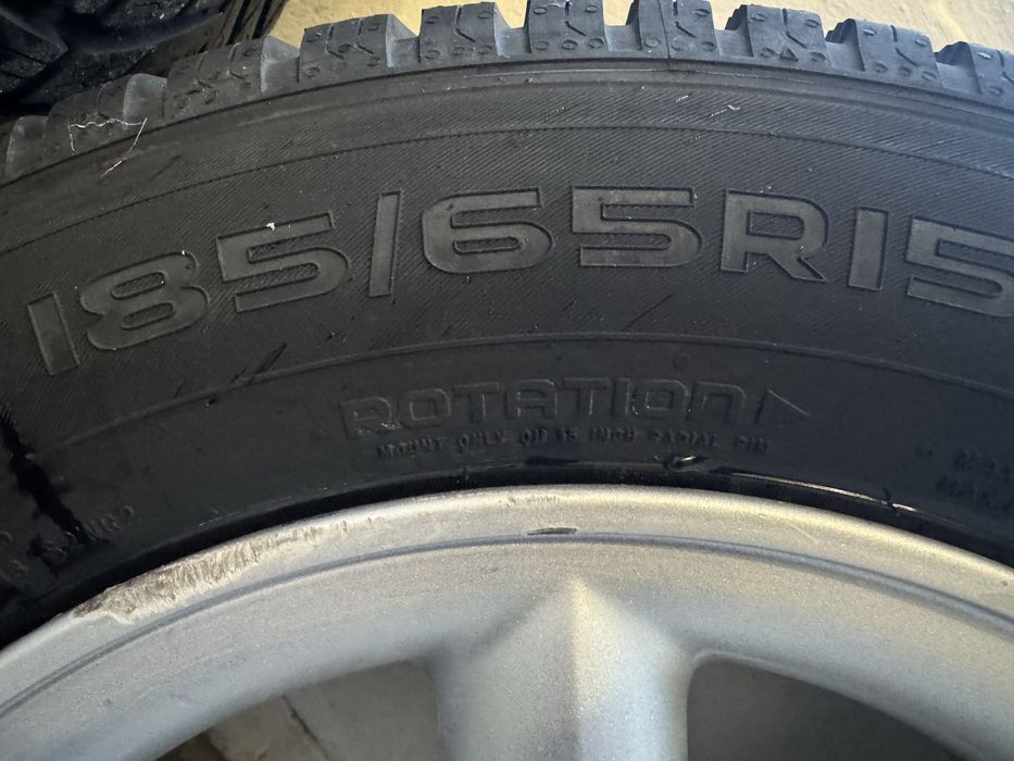 Гуми с джанти за Рено Сценик 185/65/15 M+S