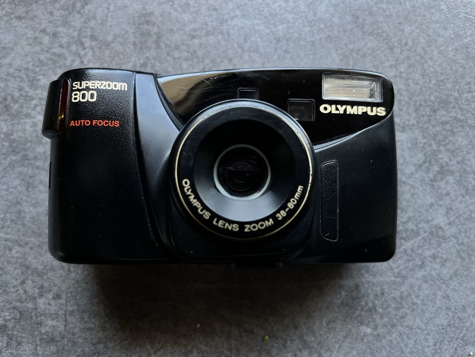 Olympus superzoom 800 aparat foto pe film