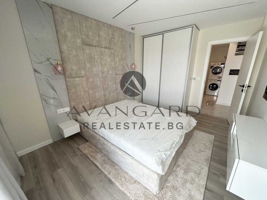 Продава се Тристаен апартамент в Пловдив, Остромила - 299 кв.м за 563 €/кв.м - Снимка #7
