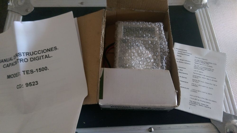 Multimetru TES-1500 Portable Digital Meter 0.01pF-20001uF NOU