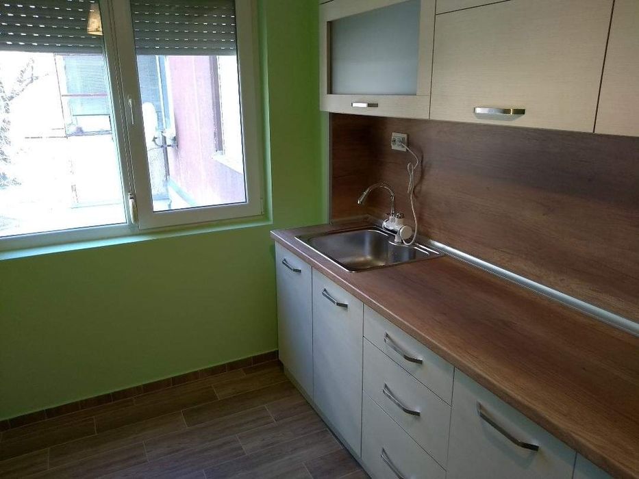 Дава се под наем Тристаен апартамент в Пловдив, Тракия - 74 кв.м за 382.5 € - Снимка #7