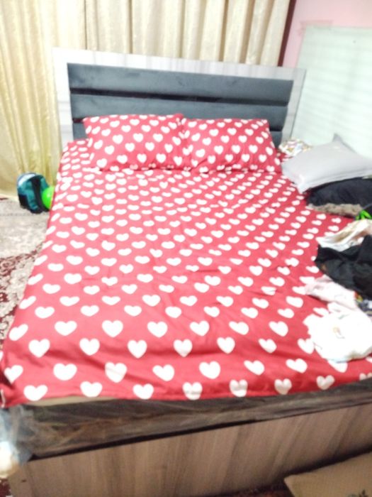 MEBEL sotiladi alo xolatda