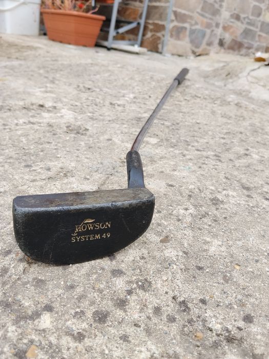 Vând crose golf la 100 lei ambele