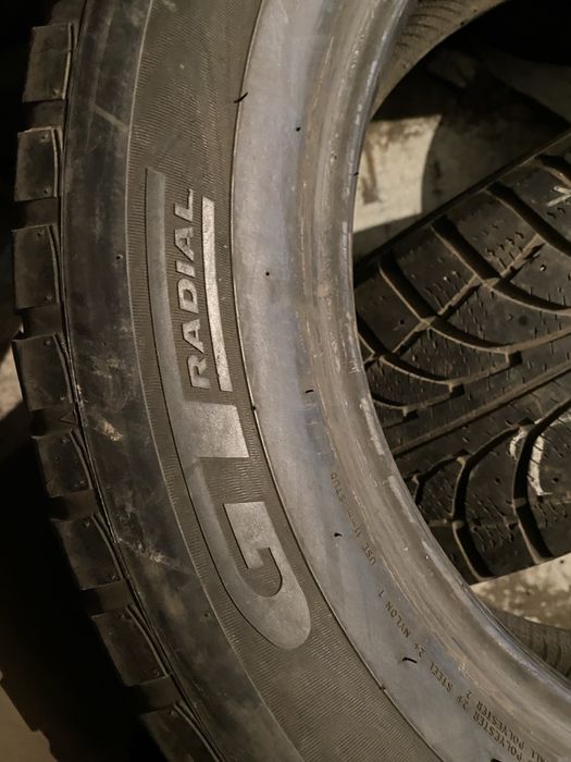 Продам Шины на 18  245/60