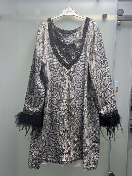 Продам платье новое