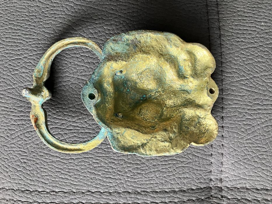 Месингови хлопки за врата