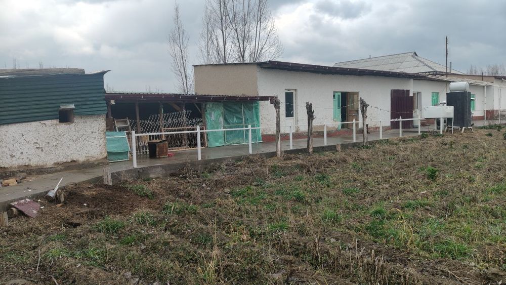 Уй СОТИЛАДИ 5 хона тайор ЯШАСА БУЛАДИ свет сув интернет бор сотги 16