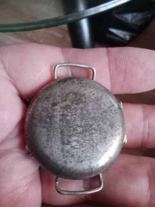 Часы старинные не рабочие