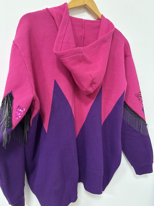 Тренди Фешън жилетка , тип суитчер , бродиран .