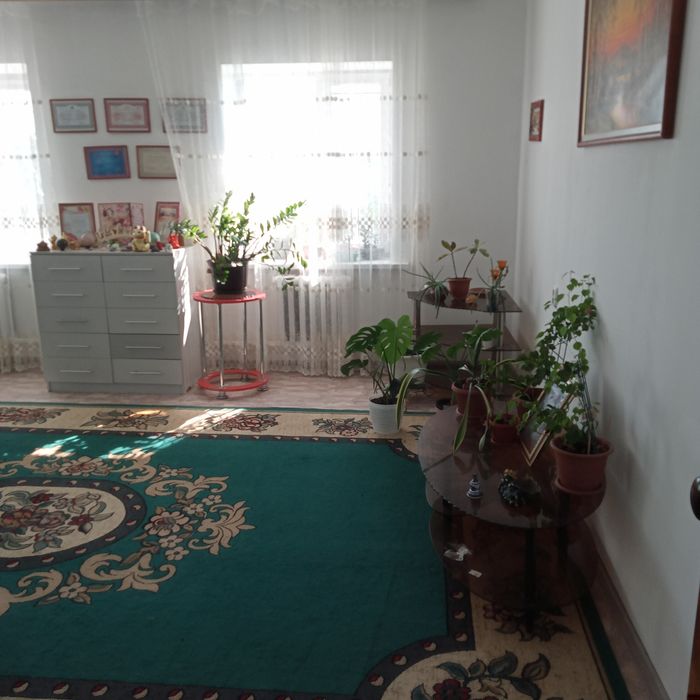 Продам срочно большой коттедж