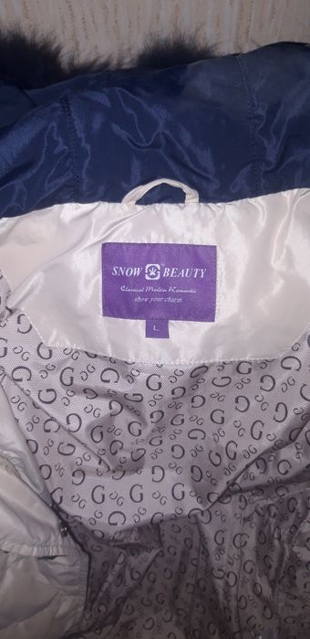 Пуховик женский с капюшоном