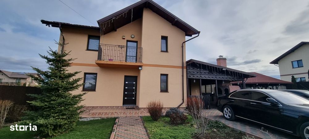 Casa cu etaj la Baisa