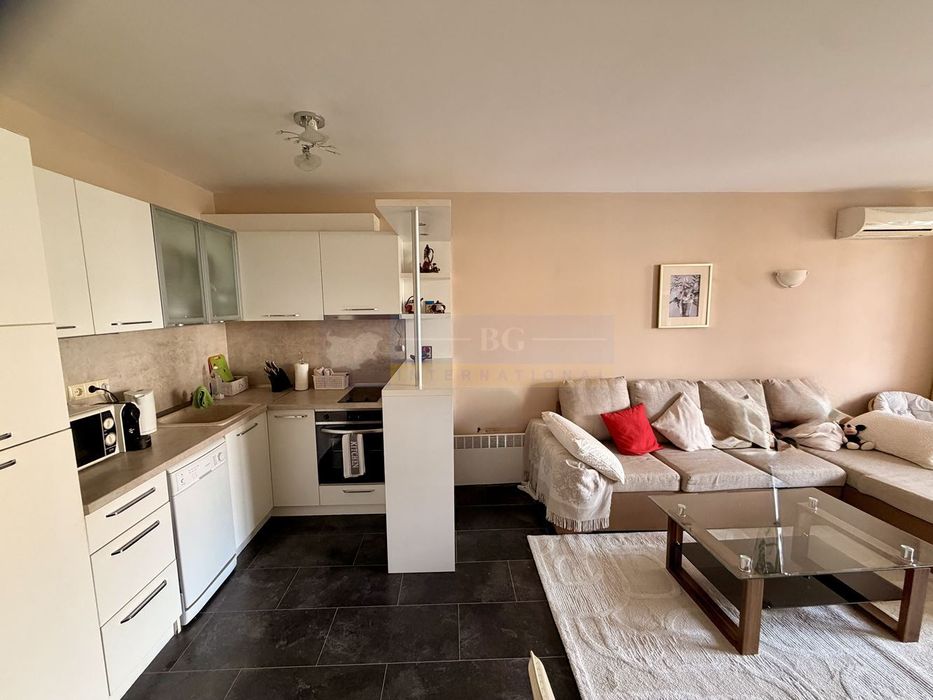Продава се Двустаен апартамент в Черноморец - 78 кв.м за 1924 €/кв.м - Снимка #3