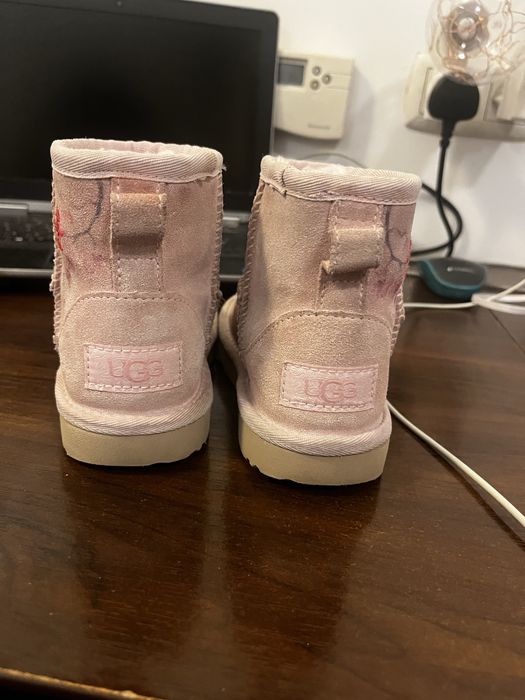 Ugg marimea 27,5 pentru fetite