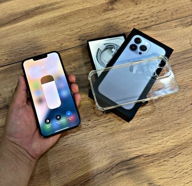iPhone 13 PRO 256GB идеально