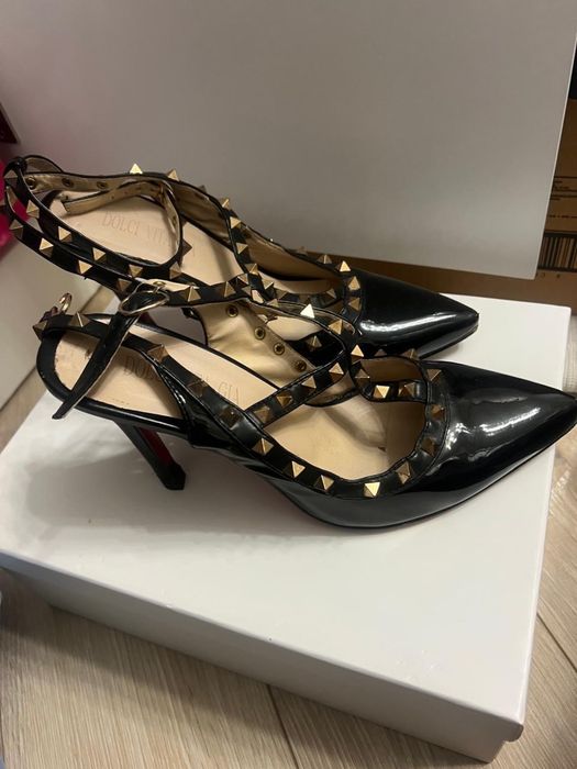 женская обувь с каблуком