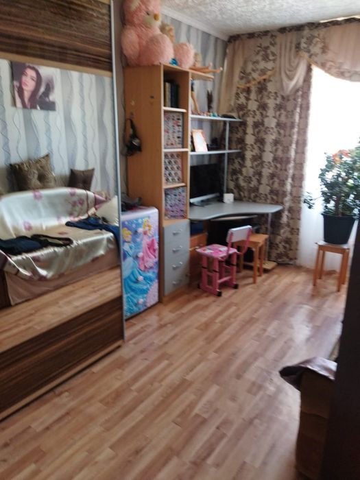 Продам трёхкомнатную квартиру