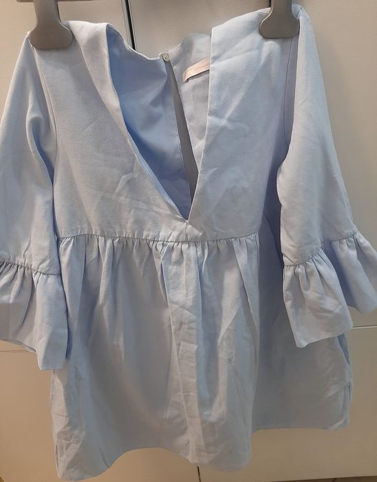 Рокли  ZARA. Едната рокля е с панталонки.