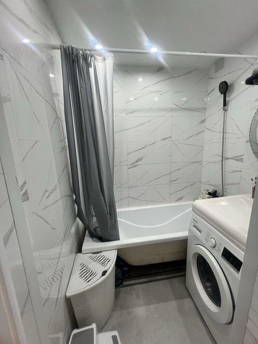 Продам 4 ком кв 80 м2 евроремонт в районе Автопарка
