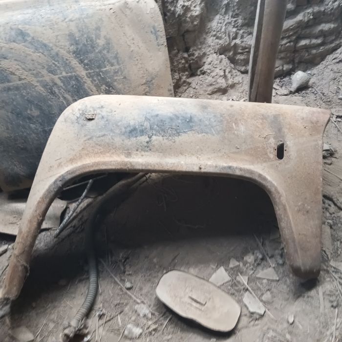 Eshik va kirelo sotiladi