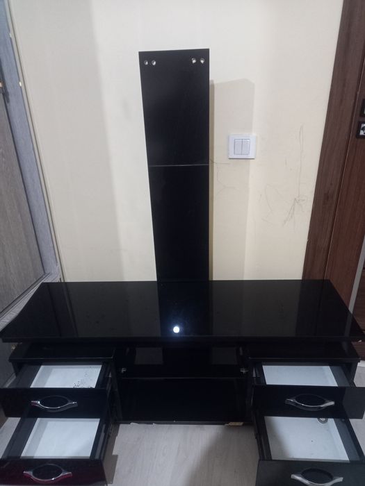 Podstavka televizorga