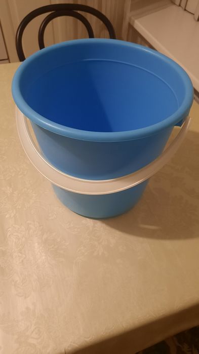 Ведро из пластика