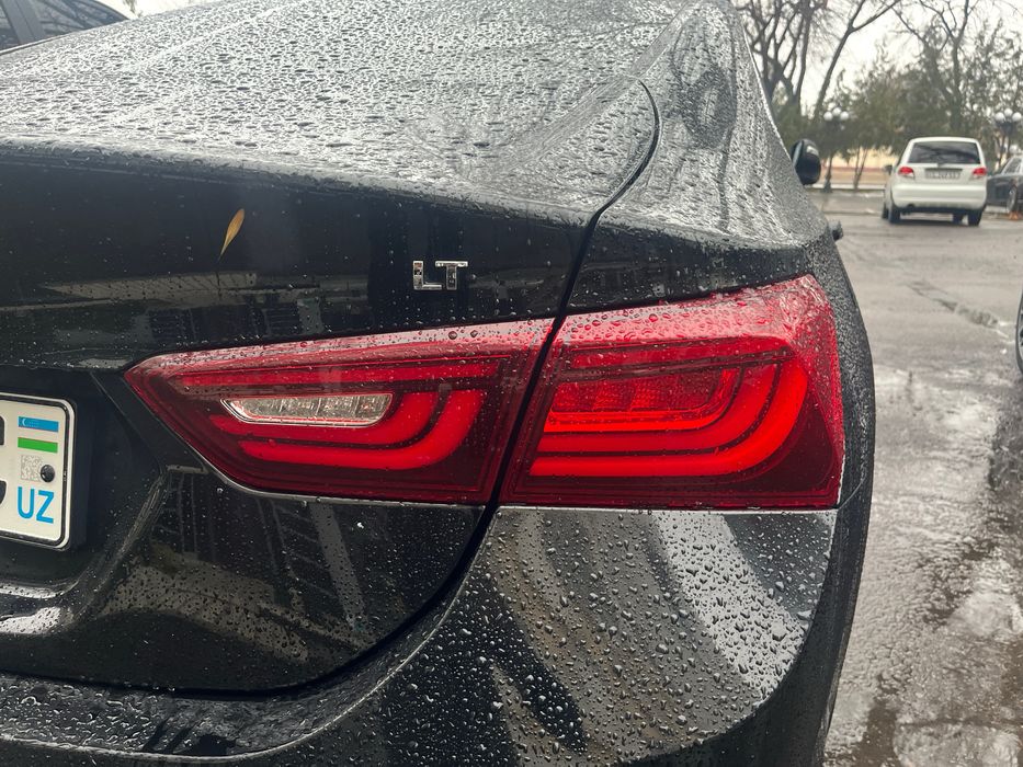 Malibu 2 орқа фара сотилади (BMW) дизайн