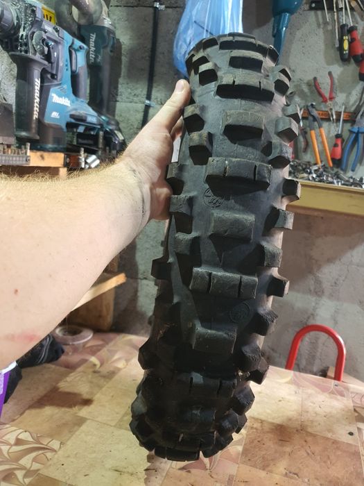 Sixdays extreme 140 80 18 metzeler