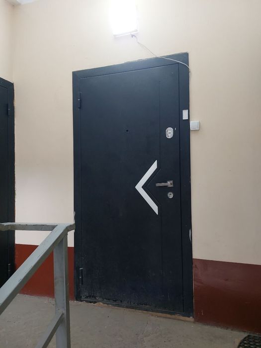 Tabaka 24 da, 80 kvadrat  uy sotiladi