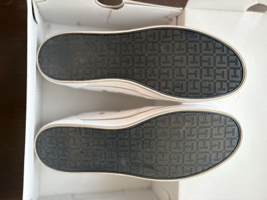Продавам обувки Tommy Hilfiger – №41