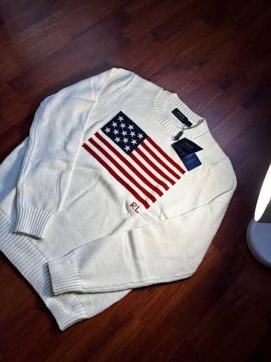 свитер с флагом америки