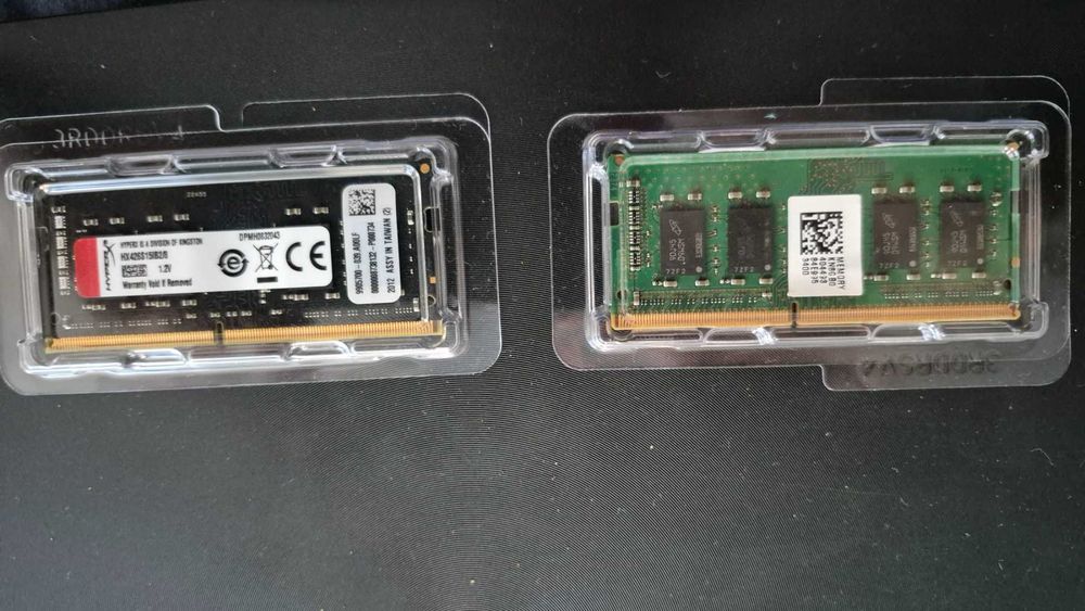Продавам 2 бр. x 8 GB RAM DDR4