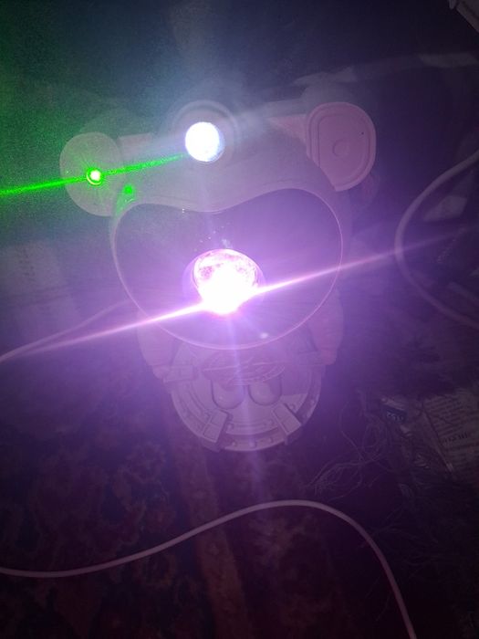 Robot astronaut joc lumini boxa si Bluetooth folosit dar de 2 ori