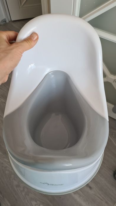 Продам новый детский горшок