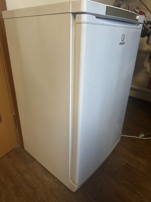 Морозильник indesit