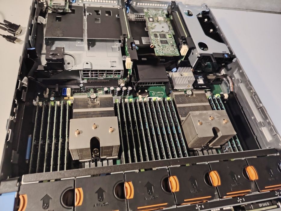 Server DELL Poweredge R720XD Intel Xeon Hexacore 168 GB RAM Suceava ...
