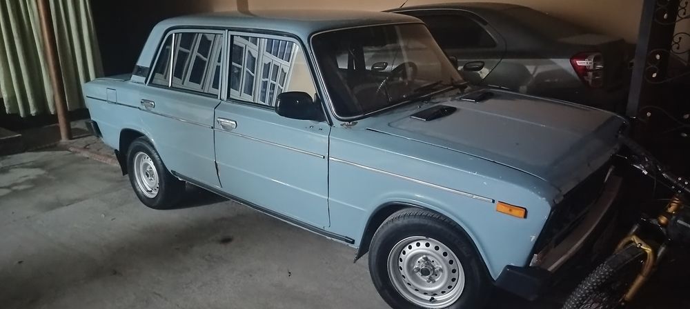 Vaz 2106 sotiladi 1350 $ kami bor