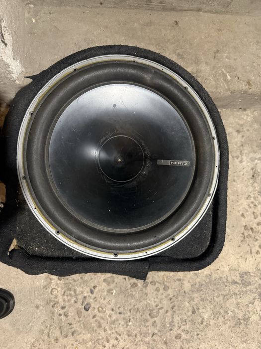 Бас каса HERTZ HX380 15" 1400W