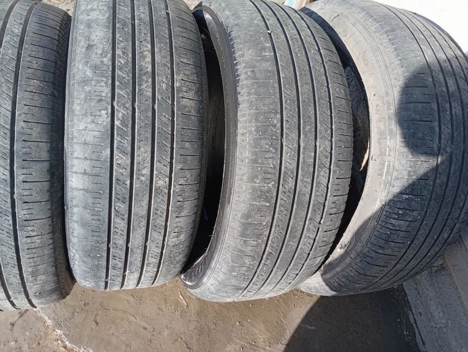 Продам шины225/55/18