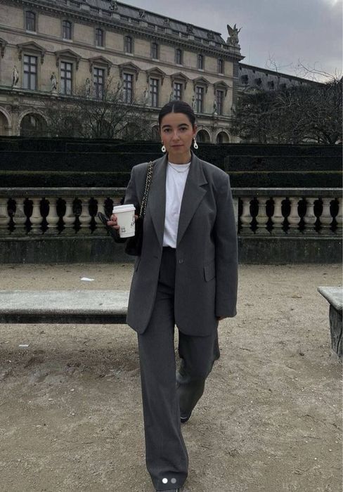 Костюм женский двойка классическая