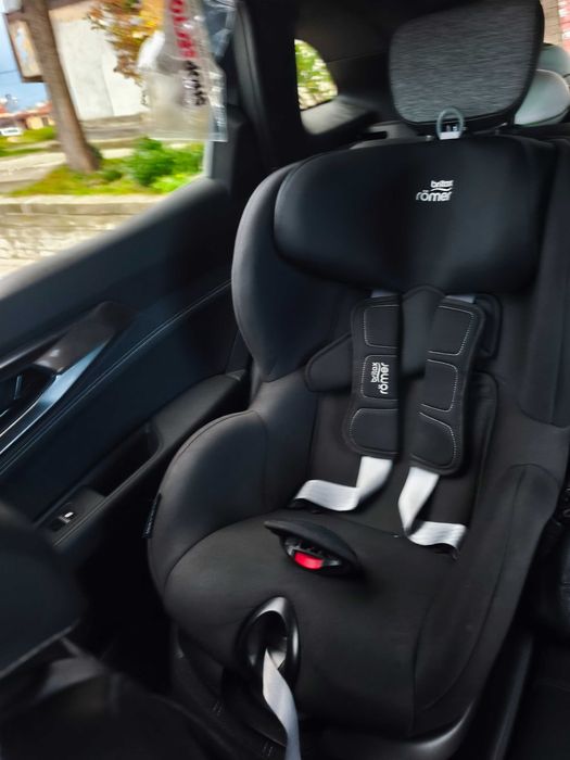 Столче за автомобил britax römer kid fix