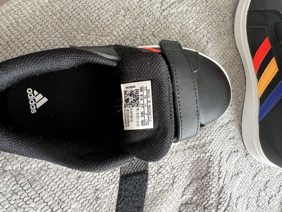 Кроссовки детские