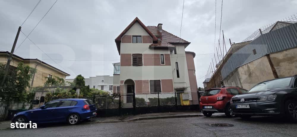 Casa individuala, 310,58 mp, zona Central