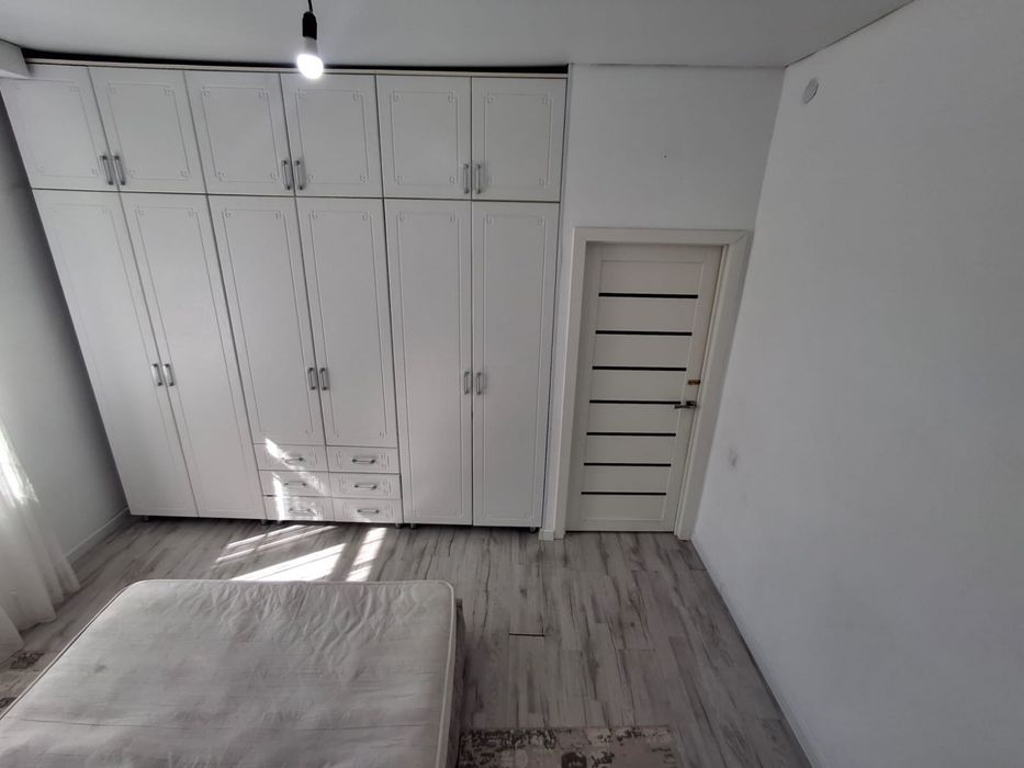Продам трехкомнатную квартиру