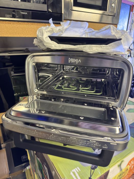 Cuptor electric multifunctional 4-în-1  Ninja Artisan MO201EU