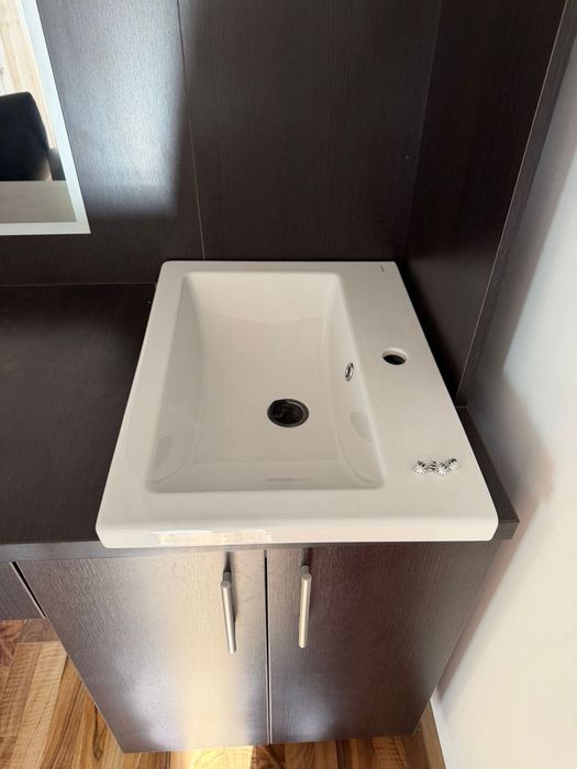 Post coafor/frizerie complet-stare foarte buna