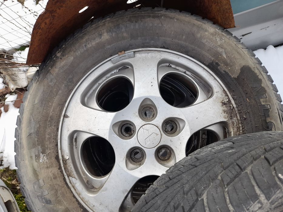 Jante mitsubishi pajero pinin 215/65r16 cu cauciucuri aliaj