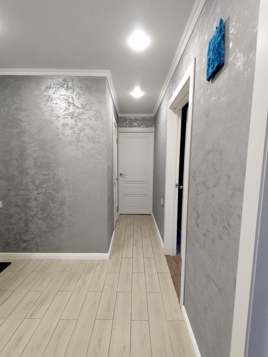 Продам 4х ком квартиру в центре города.